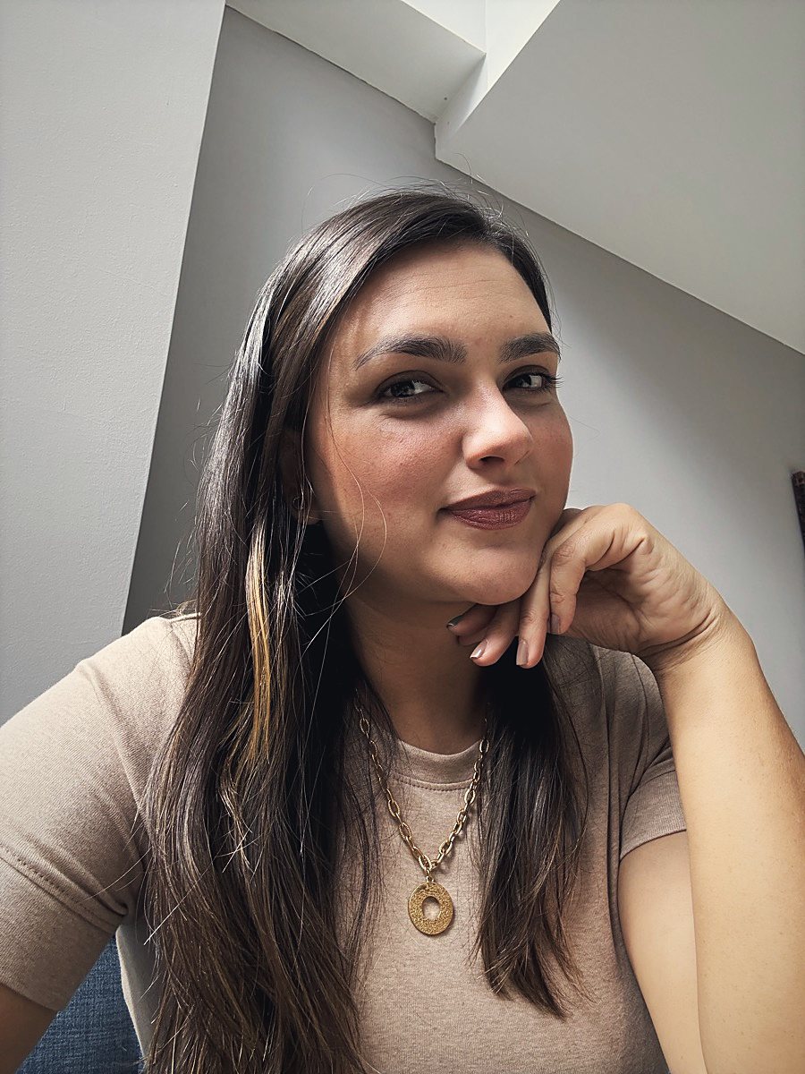 Andrea Morales, contadora pública